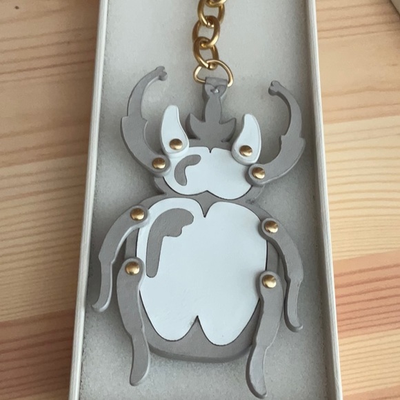 India Hicks Beetle key chain New In Box - Picture 5 of 6